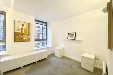 1 bed flat, Queens Road, Lace Market, Nottingham, NG23BU - Image 2